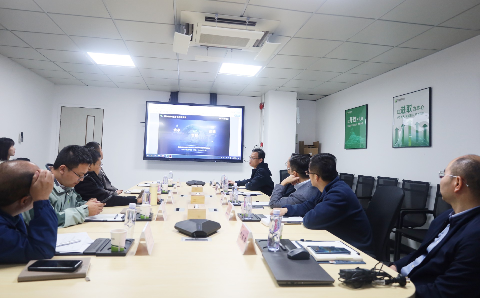 1742539504202431.jpg IMG_1125.JPG